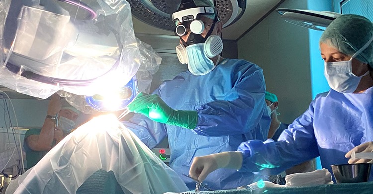 San_Raffaele_first_brain_surgery_robotiscope_San_Raffaele_University_1