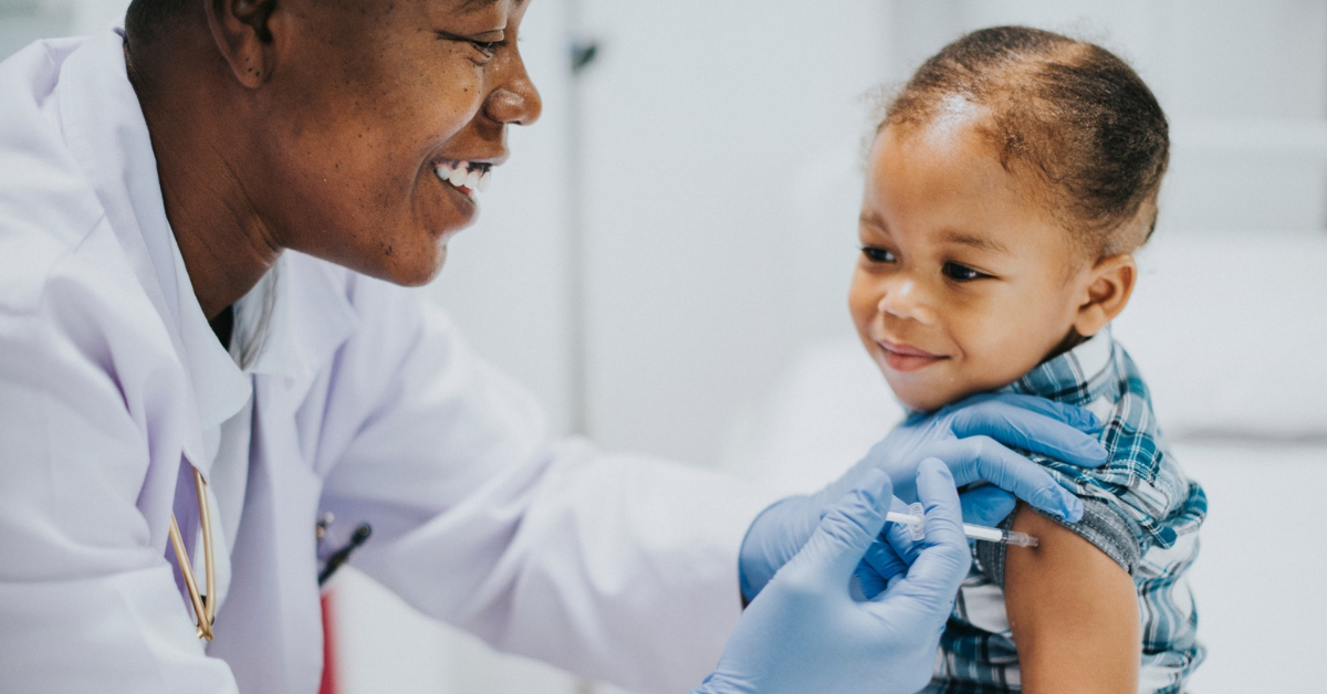 Vaccino anti malaria per i bambini: lo storico “via libera” dell’OMS